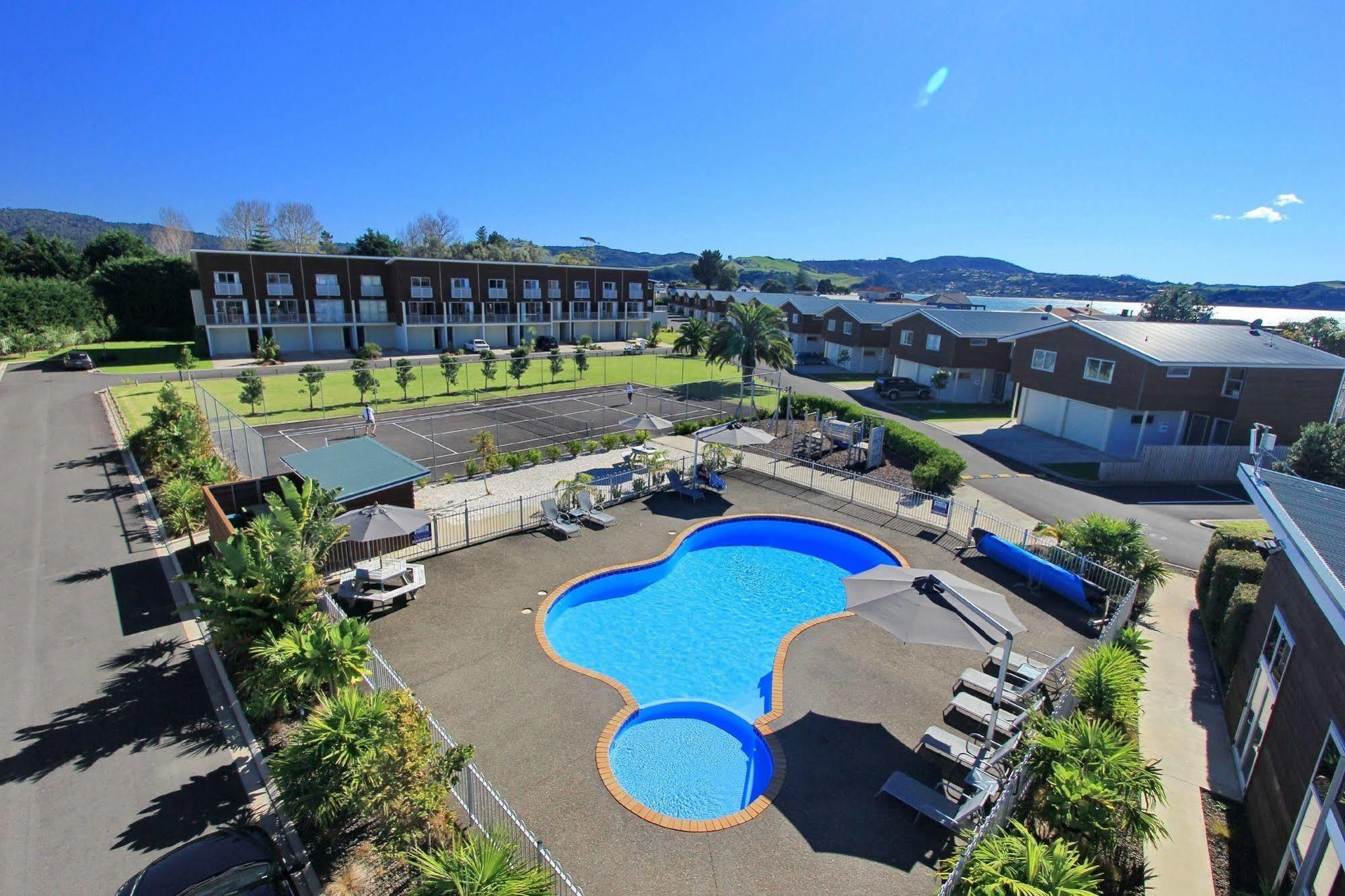 Oceans Resort Уитианга Екстериор снимка